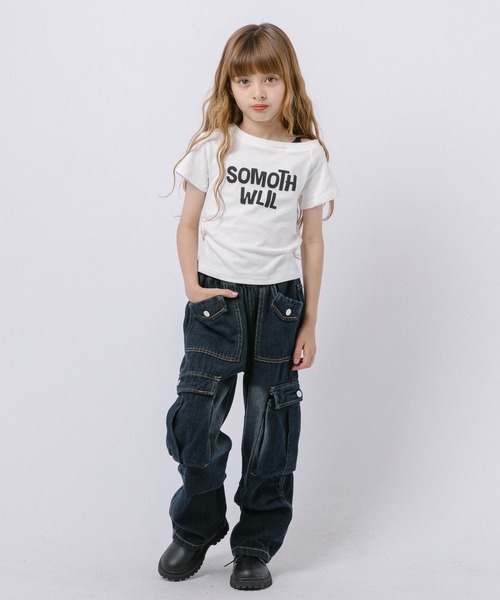 URBAN CHERRY(アーバンチェリー)の「ルーズサイドタックデニムカーゴパンツ(デニムパンツ・キッズ・ブラック/ブルー・110cm/120cm/130cm/140cm/150cm/160cm)」の20枚目の写真