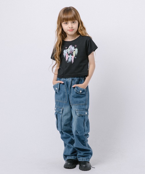 URBAN CHERRY(アーバンチェリー)の「ルーズサイドタックデニムカーゴパンツ(デニムパンツ・キッズ・ブラック/ブルー・110cm/120cm/130cm/140cm/150cm/160cm)」の22枚目の写真