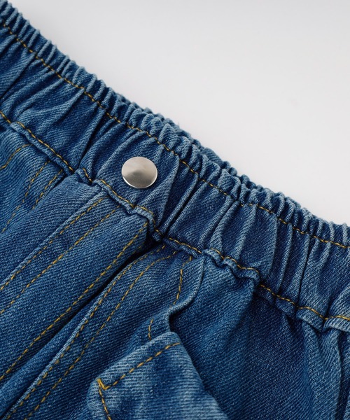 URBAN CHERRY(アーバンチェリー)の「ルーズサイドタックデニムカーゴパンツ(デニムパンツ・キッズ・ブラック/ブルー・110cm/120cm/130cm/140cm/150cm/160cm)」の12枚目の写真