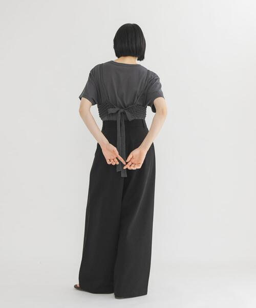 KBF(ケイビーエフ)の「フロッキーロゴTEE(Tシャツ/カットソー・レディース・オフホワイト/チャコールグレー/オートミール・ONE)」の17枚目の写真