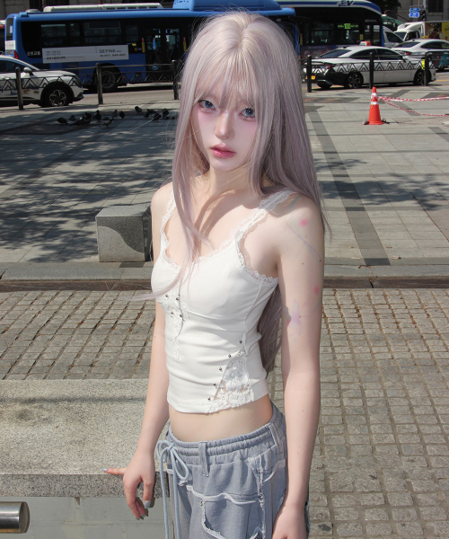 CHERRYQUIRI(チェリーキュリー)の「cross patch lace sleeveless - white(Tシャツ/カットソー・レディース・その他・FREE)」の2枚目の写真