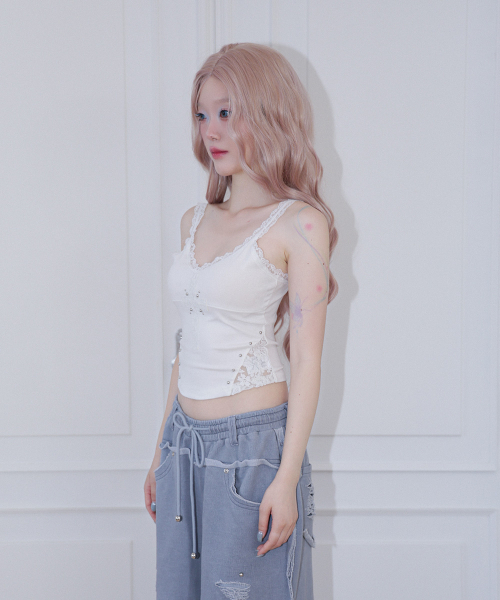 CHERRYQUIRI(チェリーキュリー)の「cross patch lace sleeveless - white(Tシャツ/カットソー・レディース・その他・FREE)」の4枚目の写真
