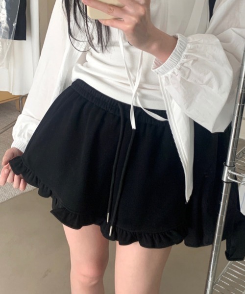GEMEDA(ジェメダ)の「裾フリルスウェットショートパンツ(スウェットパンツ・レディース・グレー/ブラック・M)」の11枚目の写真