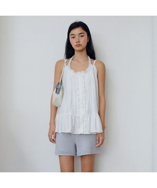 URAGO（ユラーゴ）の「Pintuck frill sleeveless（Tシャツ/カットソー・レディース・ブラック/スカイブルー/アイボリー・FREE）」の2枚目の写真