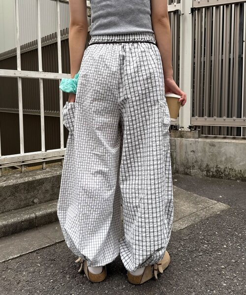 CIAOPANIC(チャオパニック)の「チェックバルーンイージーパンツ(その他パンツ・レディース・ホワイト/グリーン/ピンク/サックスブルー・ONE SIZE)」の7枚目の写真