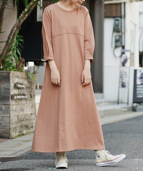 zootie(ズーティー)の「ほぼシミヘン加工 フレンチバスク Aラインフレアワンピース(ワンピース・レディース・ブラック/杢グレー/ベージュ系その他/カーキ/オレンジ・フリー)」の4枚目の写真