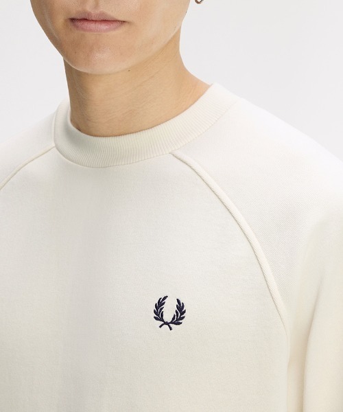 FRED PERRY（フレッドペリー）の「Tipped Crew Neck Sweatshirt／ティップドクルーネックスウェット（スウェット・メンズ・ダークネイビー/ベージュ/カーキ・XL/L/M/S）」の5枚目の写真