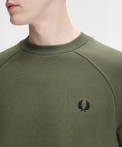FRED PERRY（フレッドペリー）の「Tipped Crew Neck Sweatshirt／ティップドクルーネックスウェット（スウェット・メンズ・ダークネイビー/ベージュ/カーキ・XL/L/M/S）」の13枚目の写真