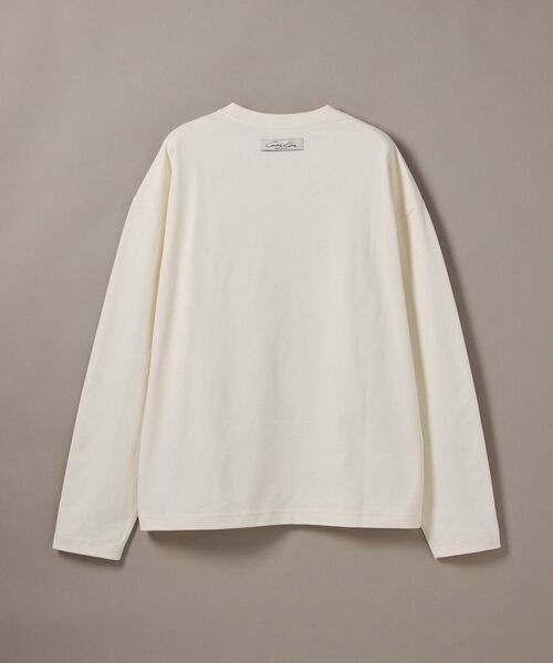 Calvin Klein(カルバン・クライン)の「長袖Tシャツ - グラフィックロゴオーバーサイズロングスリーブTシャツ(Tシャツ/カットソー・メンズ・アイボリー・S/M/L)」の12枚目の写真