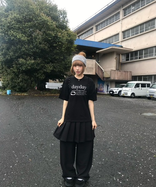 DAYDAY(デイデイ)の「カテゴリーロゴ S/S Tシャツ(Tシャツ/カットソー・レディース・ネイビー/ブラック・M)」の3枚目の写真