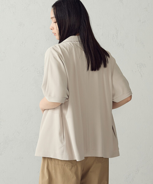 COMME CA ISM(コムサイズム)の「【UVカット・吸水速乾・接触冷感】半袖シャツジャケット/セットアップ対応(テーラードジャケット・レディース・ベージュ/モカ・FREE)」の10枚目の写真