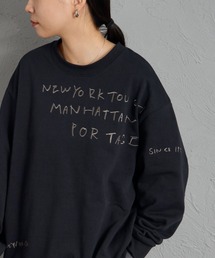 Manhattan Portage | 【WEB先行予約】[MANHATTAN PORTAGE/マンハッタンポーテージ] 別注 ランダムロゴ刺繍 クルーネックスウェット(スウェット)
