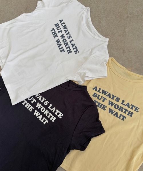 LADY LIKE(レディライク)の「【春夏新作】フロントメッセージロゴプリントコンパクト半袖Tシャツ(Tシャツ/カットソー・レディース・イエロー/ホワイト/ネイビー・M)」の13枚目の写真