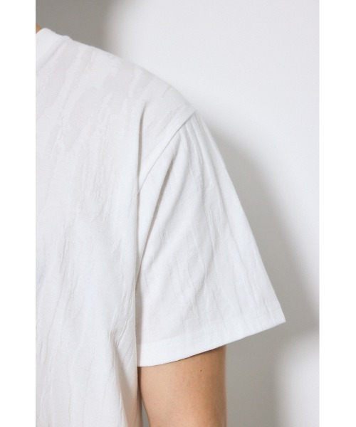 AZUL by moussy(アズールバイマウジー)の「シャドーウェーブV/N半袖トップス 夏服 インナー Tシャツ(Tシャツ/カットソー・メンズ・ホワイト/ブラック/グレー・MEDIUM/LARGE)」の10枚目の写真