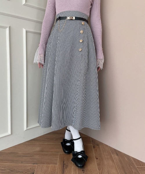 an another angelus（アンアナザーアンジェラス）の「チェーンベルト付きミニ千鳥フレアースカート/fint フィント（スカート・レディース・ブラック×ホワイト/ブラウン・FREE）」の2枚目の写真