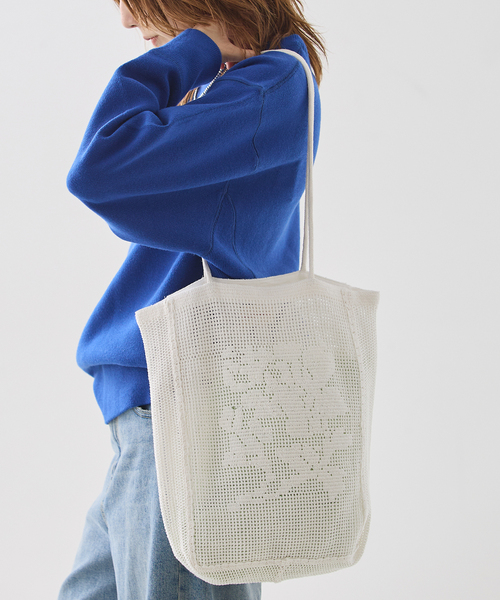 Nananita(ナナニータ)の「NANANITA/ナナニータ ROSE CROCHET BAG バッグ(ハンドバッグ・レディース・ブラック/アイボリー・FREE)」の2枚目の写真