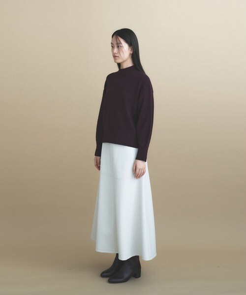 cloenc(クロエンス)の「レザー調 フレアスカート(スカート・レディース・アイボリー/ブラック・01/02)」の10枚目の写真