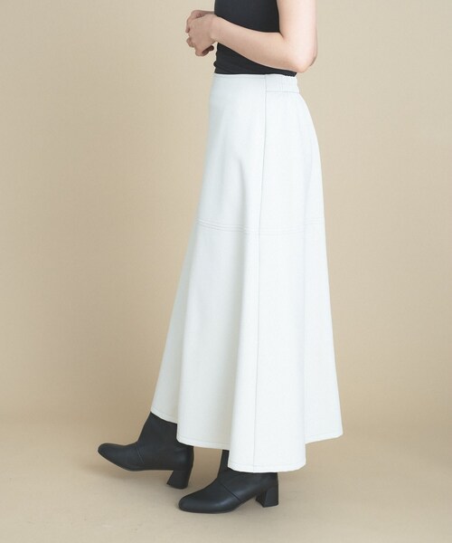 cloenc(クロエンス)の「レザー調 フレアスカート(スカート・レディース・アイボリー/ブラック・01/02)」の20枚目の写真