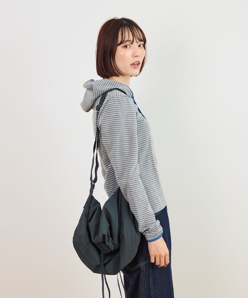 ABYS(アビス)の「ヘンリーネックフーディートップス/長袖(Tシャツ/カットソー・レディース・グレー/ネイビー・FREE)」の21枚目の写真