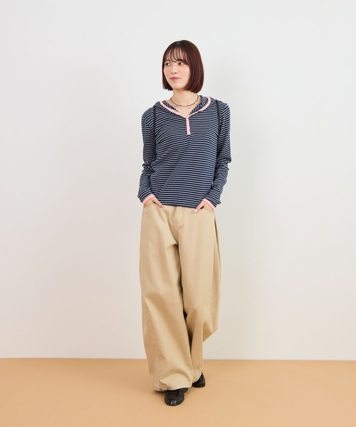 ABYS(アビス)の「ヘンリーネックフーディートップス/長袖(Tシャツ/カットソー・レディース・グレー/ネイビー・FREE)」の9枚目の写真