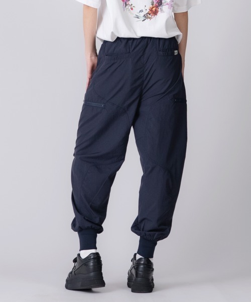 rehacer(レアセル)の「rehacer : Technical Jogger Pants / テクニカル ジョガー パンツ(その他パンツ・レディース・ブラック/カーキ・SMALL)」の12枚目の写真