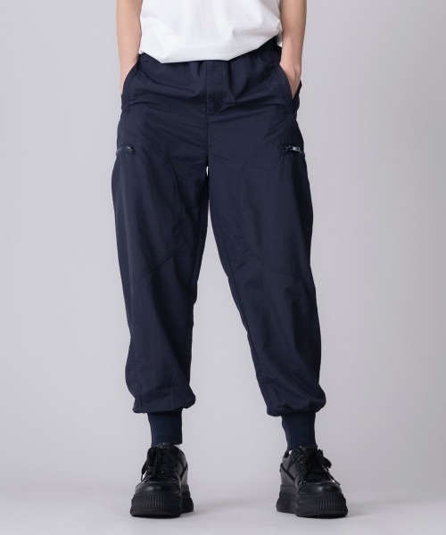 rehacer(レアセル)の「rehacer : Technical Jogger Pants / テクニカル ジョガー パンツ(その他パンツ・レディース・ブラック/カーキ・SMALL)」の14枚目の写真