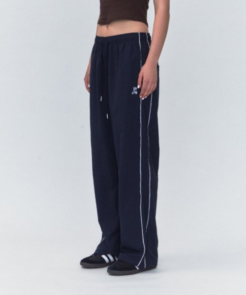 Rest&Recreation（レストアンドレクリエーション）の「RR TRIM TRACK PANTS_DARK NAVY（その他パンツ・レディース・その他・SMALL）」の3枚目の写真