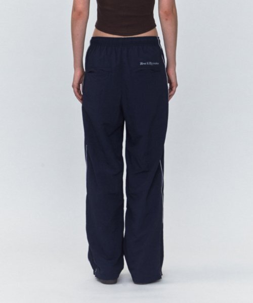 Rest&Recreation（レストアンドレクリエーション）の「RR TRIM TRACK PANTS_DARK NAVY（その他パンツ・レディース・その他・SMALL）」の2枚目の写真