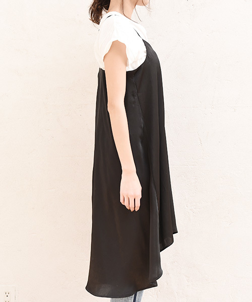 Luz Llena (philter)（ラズレナ　フィルター）の「ヴィンテージ風・サテンキャミワンピース（ワンピース・レディース・ブラック/グレー/ベージュ・MEDIUM）」の7枚目の写真