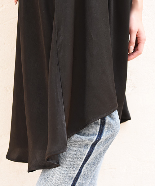 Luz Llena (philter)（ラズレナ　フィルター）の「ヴィンテージ風・サテンキャミワンピース（ワンピース・レディース・ブラック/グレー/ベージュ・MEDIUM）」の11枚目の写真