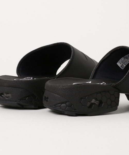 Reebok（リーボック）の「フューリースライド[サンダル]（サンダル・レディース・ブラック・26.0cm/27.0cm/24.0cm/23.0cm/25.0cm/28.0cm）」の8枚目の写真