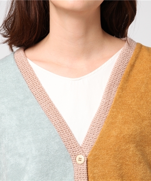 POU DOU DOU(プードゥドゥ)の「ニットソーカラーブロックゆるカーディガン(カーディガン/ボレロ・レディース・ピンク/ブルー/グレー・3)」の6枚目の写真