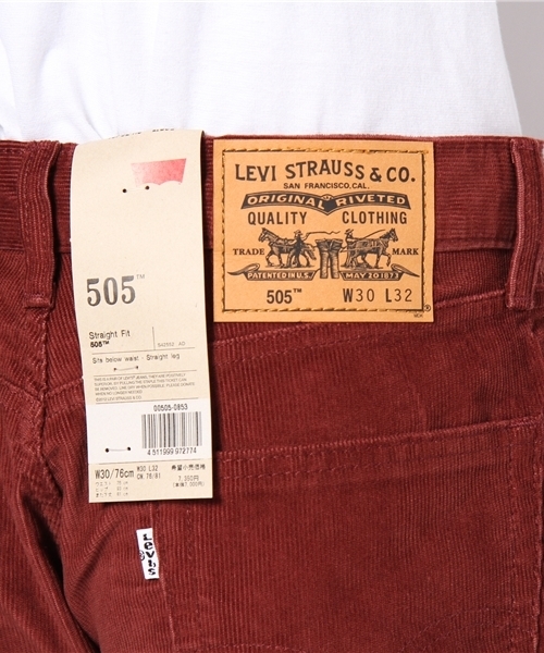 BEAMS(ビームス)の「Levi's / 505 コーデュロイ(その他パンツ・メンズ・ベージュ/ワイン/ダークグリーン・28/30/32)」の8枚目の写真