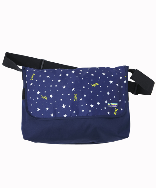 X-girl（エックスガール）の「BASIC MESSANGER BAG（メッセンジャーバッグ・レディース・マルチ/ブラック/ピンク/グリーン/ネイビー・ONE SIZE）」の4枚目の写真