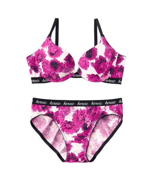 aimerfeel�i�G���t�B�[���j�́uSEXY�t�����[�u�����V���[�c�Z�b�g�i�u��&�V���[�c�j�v�b�z���C�g