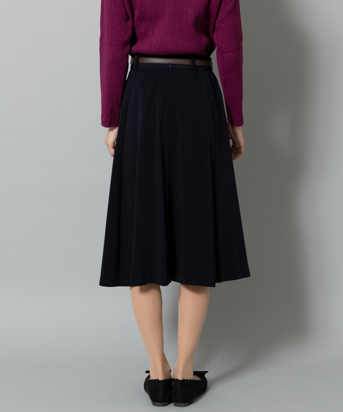 Rewde（ルゥデ）の「ﾍﾞﾙﾄ付ﾌﾚｱｽｶｰﾄ（8R10-09047）（スカート・レディース・ネイビー/イエロー/キャメル・S/L/M）」の14枚目の写真