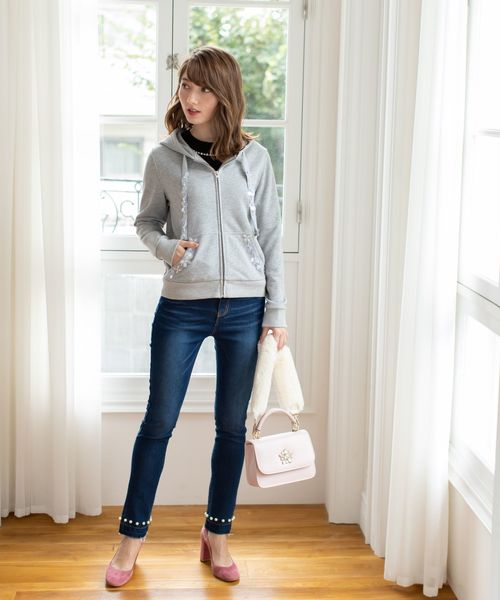 tocco closet(トッコ クローゼット)の「フラワースパンコール装飾つきパーカー(パーカー・レディース・ブラック/グレー・M)」の14枚目の写真