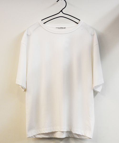 Munich（ミューニック）の「【Munich定番】コットンジャージクルーネックＴシャツ（Tシャツ/カットソー・レディース・ホワイト/ブラック/ベージュ/カーキ/イエロー・FREE）」の2枚目の写真