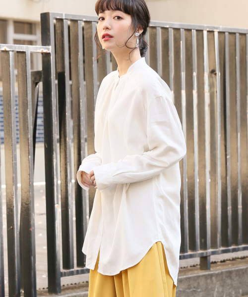 LOWRYS FARM(ローリーズファーム)の「マルチストライプチュニックシャツ 827759(シャツ/ブラウス・レディース・オフホワイト/ブルー/アイボリー・FREE)」の2枚目の写真