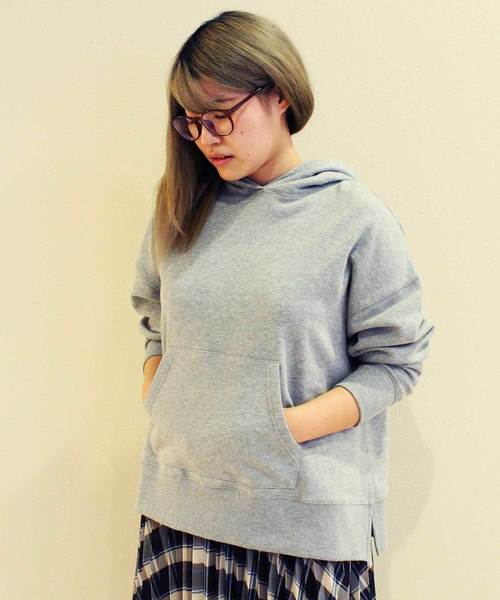 Petit Honfleur（プチオンフルール）の「裏毛ワイドパーカー（Tシャツ/カットソー・レディース・グレー/チャコールグレー・M size/L size）」の5枚目の写真