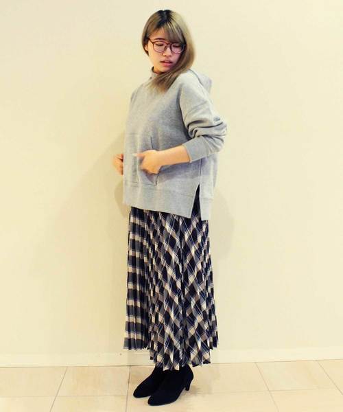 Petit Honfleur（プチオンフルール）の「裏毛ワイドパーカー（Tシャツ/カットソー・レディース・グレー/チャコールグレー・M size/L size）」の8枚目の写真