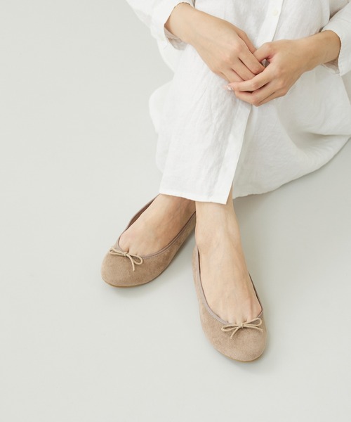 menue(メヌエ)の「スイートフィット ラウンドトゥ バレエシューズ(バレエシューズ・レディース・グレイッシュベージュ/レッド/ピンク/ブラック/レオパード/ブルー/イエロー/グリーン/ブラック系その他/ベージュ系その他/グリーン系その他/ブラック系その他3/その他/ブラウン/チャコール/ライトグレー/スモークピンク/マスタード/ブラック系その他2/その他1/ガンメタ/パイソン/アニマル/ベージュ/ホワイト系その他/パープル系その他/キャメル/ダークブラウン/ブラック系その他4/ブルー系その他/ラベンダー/アイボリー/シルバー/アッシュグレー/ブラック系その他5/ブラウン系その他・26.5cm/25.5cm/22.5cm/26.0cm/24.0cm/24.5cm/22.0cm/23.0cm/23.5cm/21.5cm/25.0cm)」の18枚目の写真