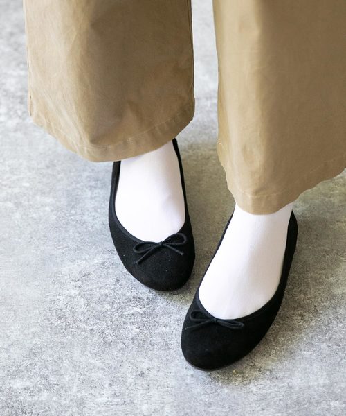 menue(メヌエ)の「スイートフィット ラウンドトゥ バレエシューズ(バレエシューズ・レディース・グレイッシュベージュ/レッド/ピンク/ブラック/レオパード/ブルー/イエロー/グリーン/ブラック系その他/ベージュ系その他/グリーン系その他/ブラック系その他3/その他/ブラウン/チャコール/ライトグレー/スモークピンク/マスタード/ブラック系その他2/その他1/ガンメタ/パイソン/アニマル/ベージュ/ホワイト系その他/パープル系その他/キャメル/ダークブラウン/ブラック系その他4/ブルー系その他/ラベンダー/アイボリー/シルバー/アッシュグレー/ブラック系その他5/ブラウン系その他・26.5cm/25.5cm/22.5cm/26.0cm/24.0cm/24.5cm/22.0cm/23.0cm/23.5cm/21.5cm/25.0cm)」の6枚目の写真