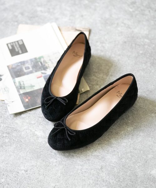 menue(メヌエ)の「スイートフィット ラウンドトゥ バレエシューズ(バレエシューズ・レディース・グレイッシュベージュ/レッド/ピンク/ブラック/レオパード/ブルー/イエロー/グリーン/ブラック系その他/ベージュ系その他/グリーン系その他/ブラック系その他3/その他/ブラウン/チャコール/ライトグレー/スモークピンク/マスタード/ブラック系その他2/その他1/ガンメタ/パイソン/アニマル/ベージュ/ホワイト系その他/パープル系その他/キャメル/ダークブラウン/ブラック系その他4/ブルー系その他/ラベンダー/アイボリー/シルバー/アッシュグレー/ブラック系その他5/ブラウン系その他・26.5cm/25.5cm/22.5cm/26.0cm/24.0cm/24.5cm/22.0cm/23.0cm/23.5cm/21.5cm/25.0cm)」の7枚目の写真