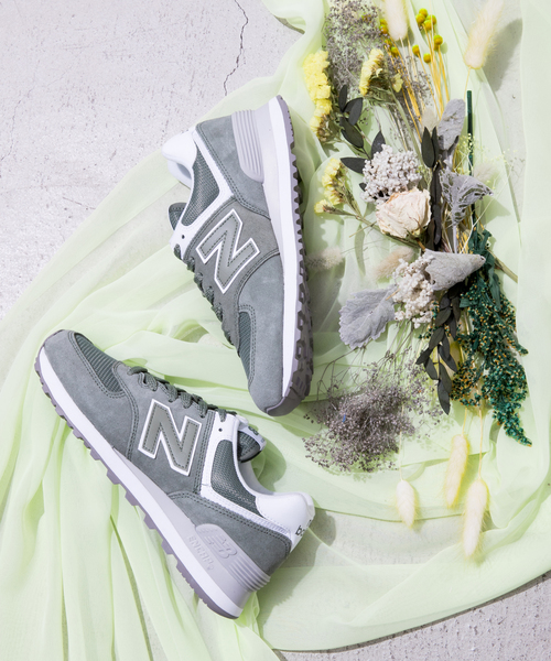New Balance(ニューバランス)の「WL574(スニーカー)」|グリーン