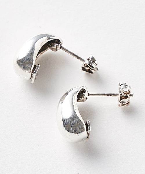 PHILIPPE AUDIBERT（フィリップ オーディベール）の「【PHILIPPE AUDIBERT】ワントップピアス（ピアス（両耳用）・レディース・シルバー・FREE）」の2枚目の写真