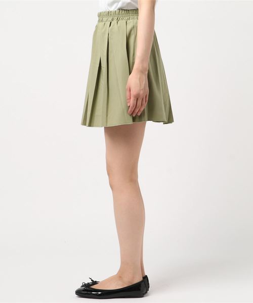 PUNYUS（プニュズ）の「プリーツミニスカート（スカート・レディース・カーキ/オレンジ/ブラック・1/2/3/4）」の4枚目の写真