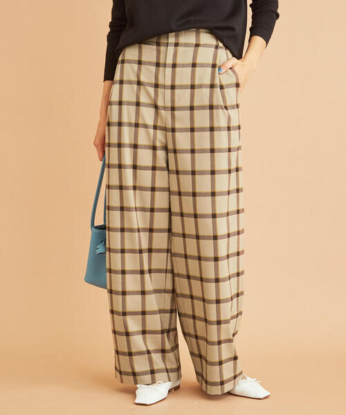 BEAUTY&YOUTH UNITED ARROWS（ビューティーアンドユースユナイテッドアローズ）の「BY∴ チェックハイウエストタックワイドパンツ -ウォッシャブル-◆（その他パンツ・レディース・ベージュ/ナチュラル・SMALL/MEDIUM/LARGE）」の6枚目の写真