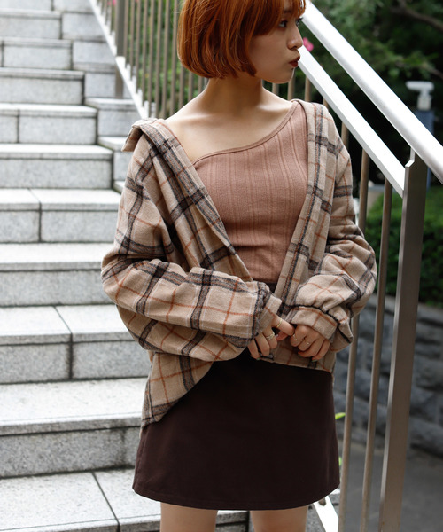 VANNIE U(ヴァニーユー)の「VANNIE U オーバーチェックシャツ(シャツ/ブラウス・レディース・ベージュ/ナチュラル・FREE)」の4枚目の写真