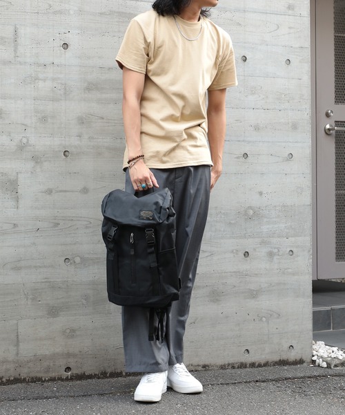 定価17.7万 24AW最新作・新品リラックスFIT BACK ICONサイズM セール】【FORECAST】コンパクトフラップバックパック リュックサック